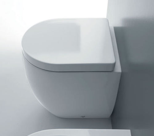 Stand WC "Flo" inkl. Befestigung und Softclose  WC Sitz