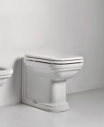 Stand-WC "Waldorf" inkl. Nussbaum-Softclose Sitz